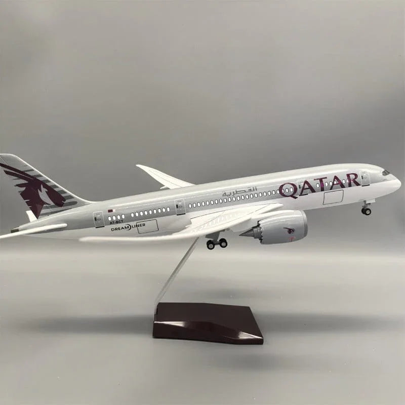 B787 Qatar - Scale 1/130 - 43cm - 16.9 in - Airplane Model - Image 1