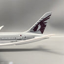 B787 Qatar - Scale 1/130 - 43cm - 16.9 in - Airplane Model