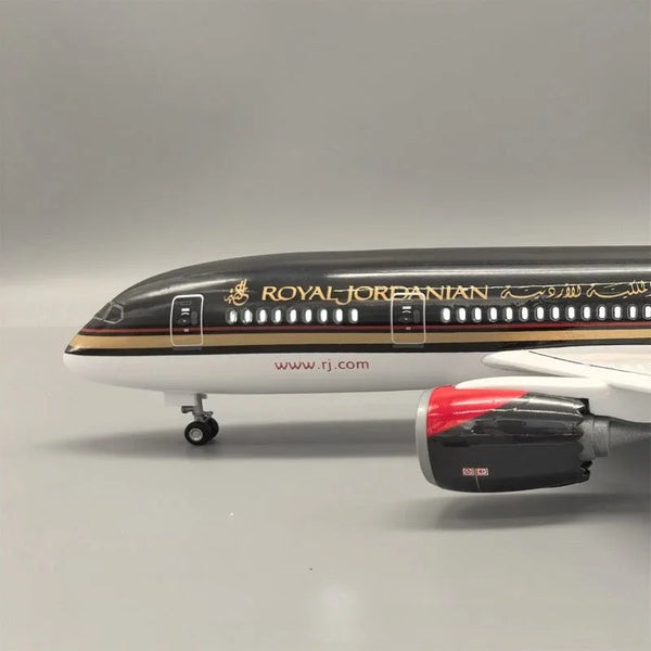 B787 Royal Jordanian - Scale 1/130 - 43cm - 16.9 in - Secondary