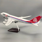 B747-8F كارغولوكس - مقياس 1:157 - 47 سم - 18.5 بوصة - بدون إضاءة LED